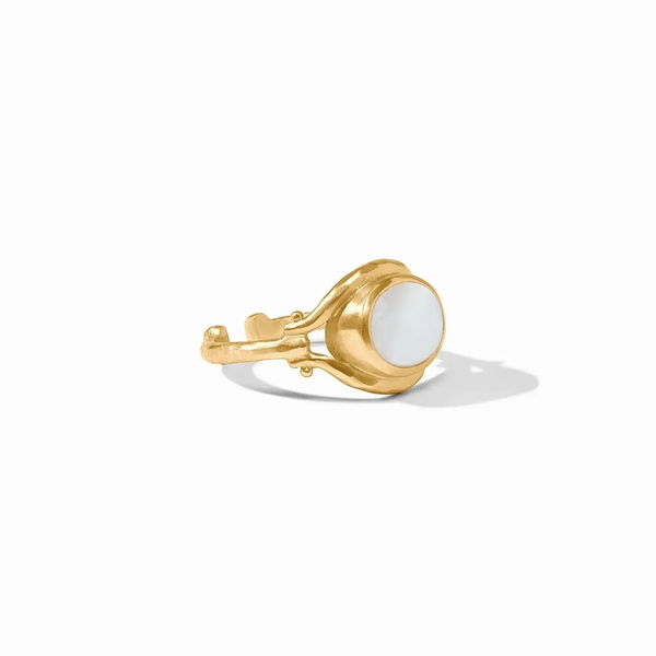 Closeup photo of Saratoga Stone Ring