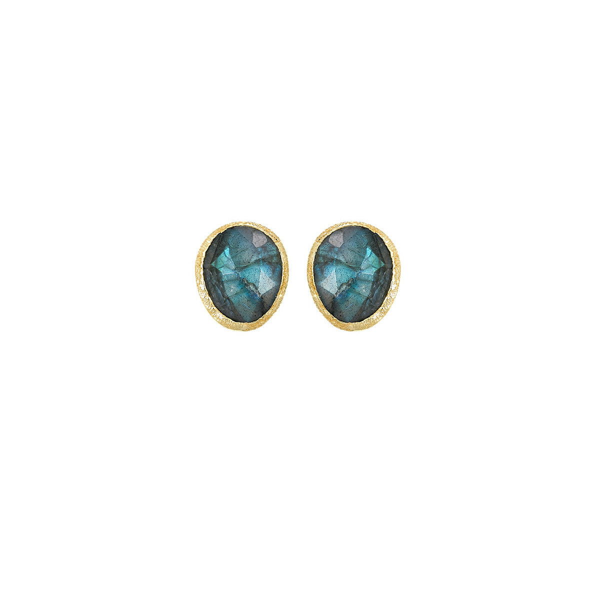 SHADE collection earings in textured Sterling Silver 925 with labradoriteSterling Silver 92518 kt Gold vermeilGemstone: labradoritePost back earringsLenght 13 mm SHADE Earrings in Silver. 18k Gold Vermeil