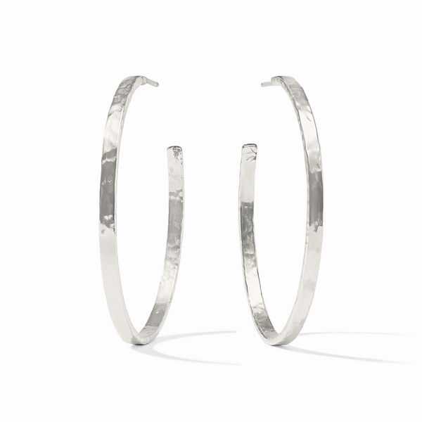 Closeup photo of Crescent Hoop