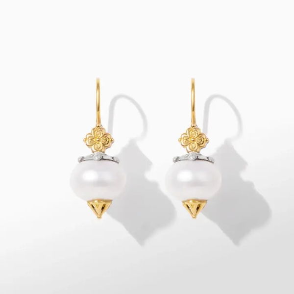 Closeup photo of MUSE EARRINGS