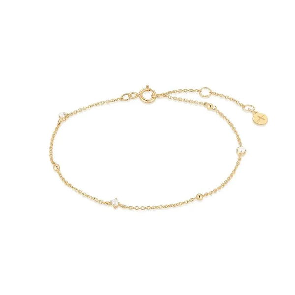 Closeup photo of SIRA | Pearl Station Bracelet