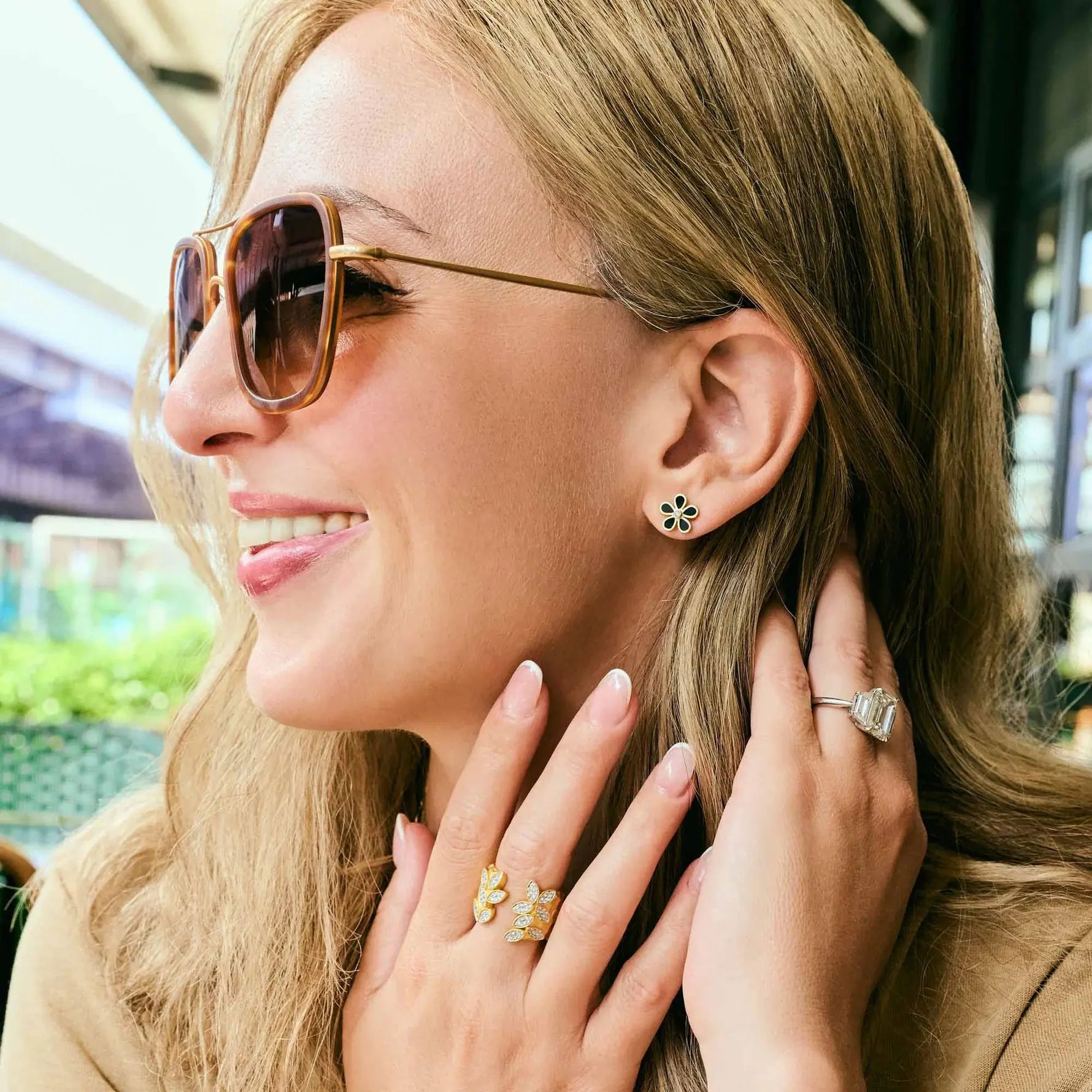 City Onyx Petal Stud Earrings