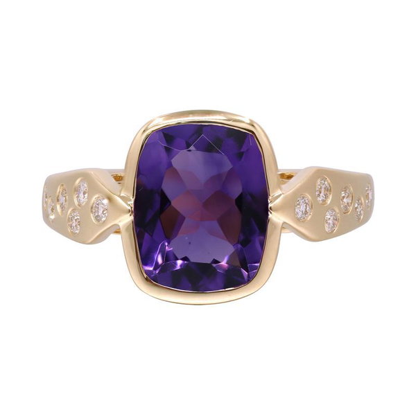 Closeup photo of 14k Yellow Gold 2.93ct Amethyst with .17ct Diamond Ring