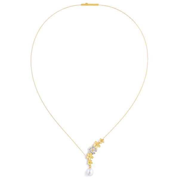 Closeup photo of Yamacella-necklace Freshwater Pearl sterlingsilver-gold-plated, 45cm