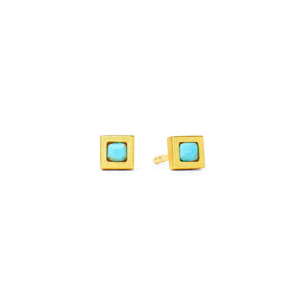 Closeup photo of Cusi Earrings