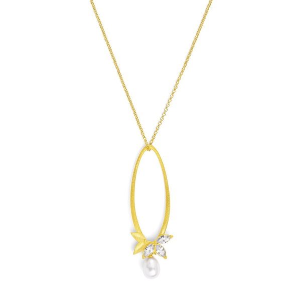 Closeup photo of Navinia Necklace