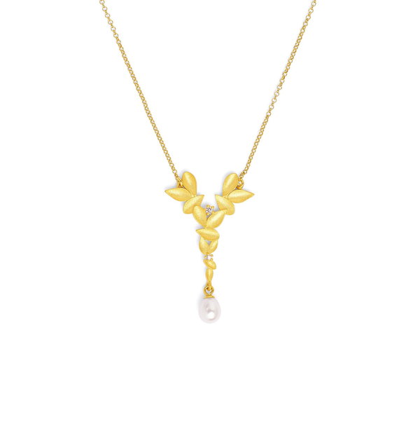 Closeup photo of Yolani Necklace