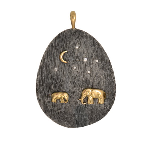 Closeup photo of Tsavo Nights Large Pendant