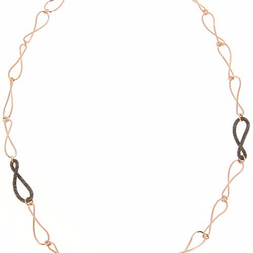 Closeup photo of Link Polvere Necklace