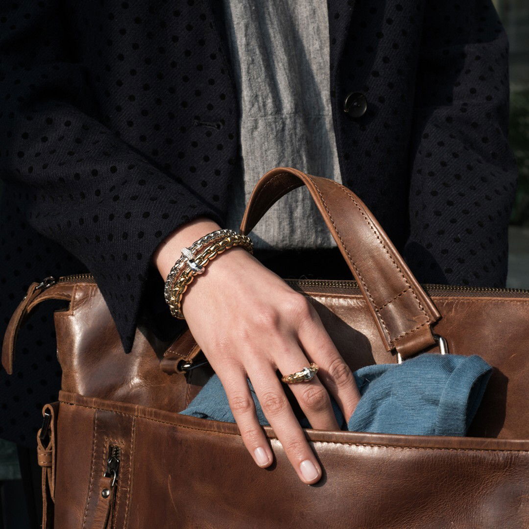 Eka Flex'It Bracelet in Yellow Gold with Diamond Rondel - Size Large