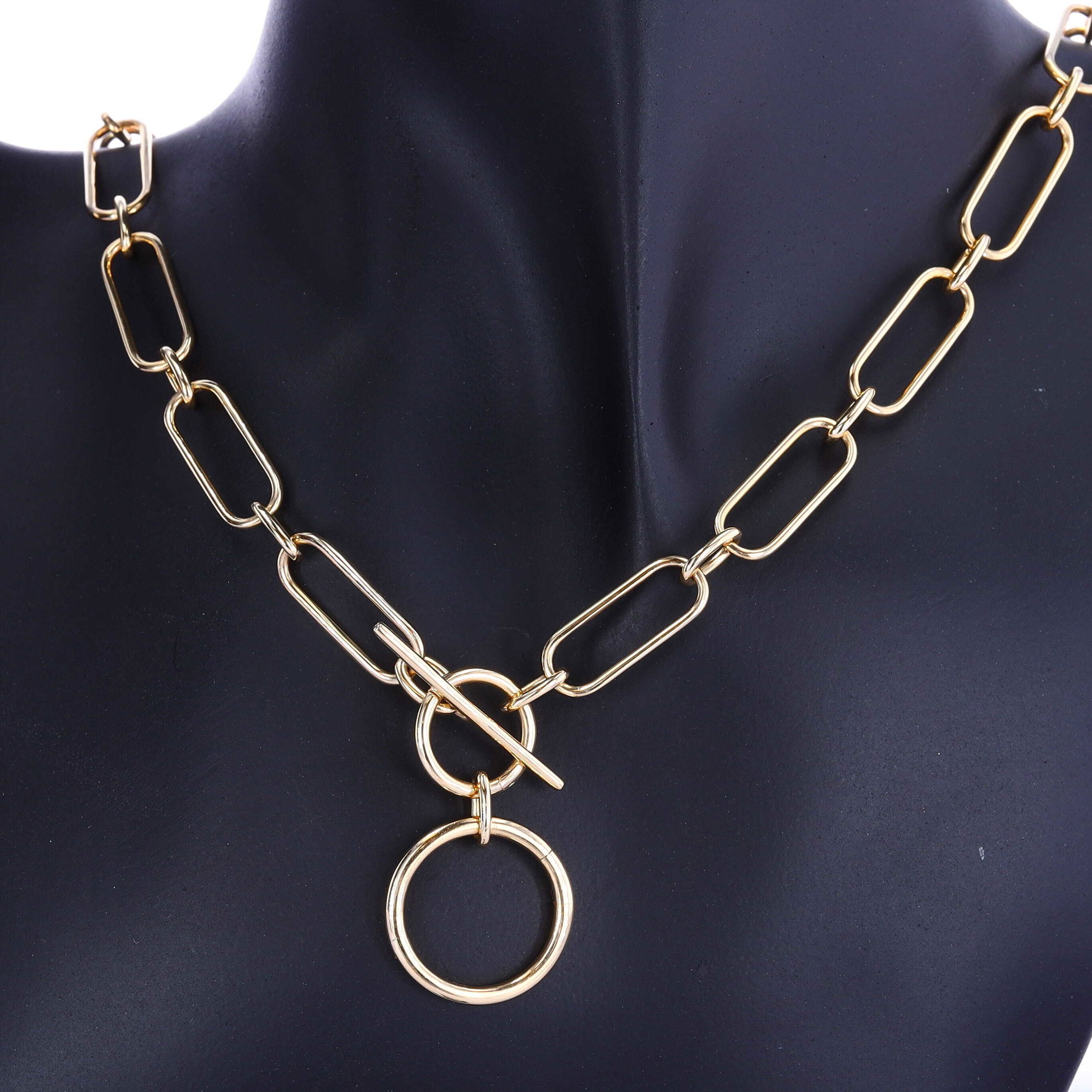 14k: 25.78g 14k Paperclip Charm Holder Necklace W/ Front Toggle Closure