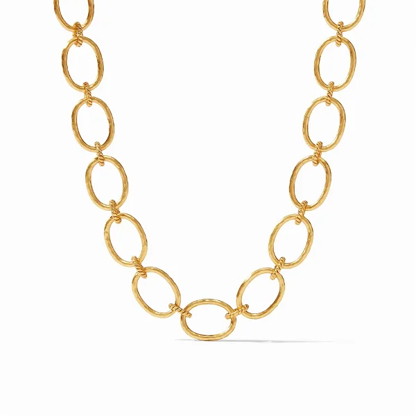 Closeup photo of Monaco Link Necklace Gold