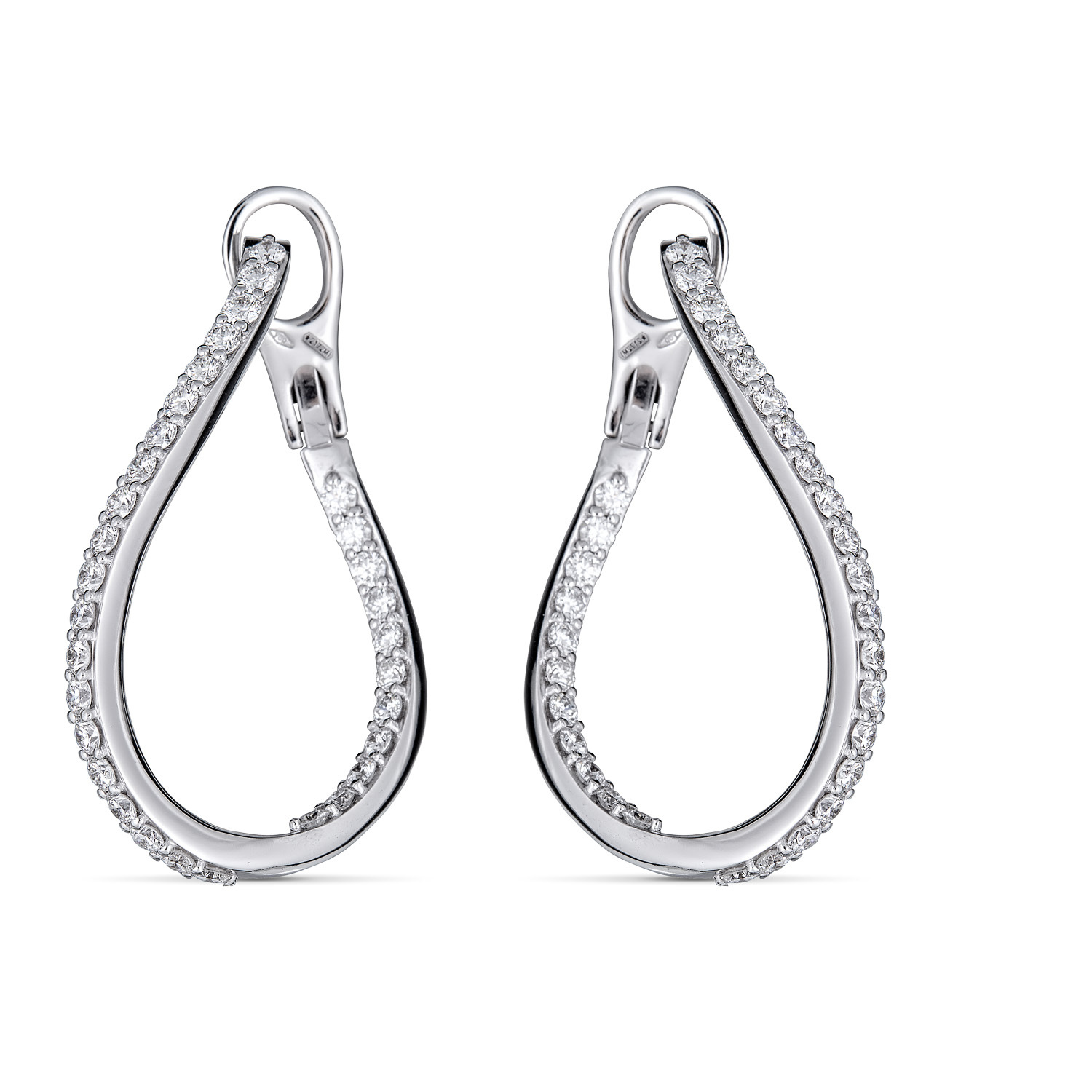 Earrings in 18k WG Oval In/Out Curved Hoop