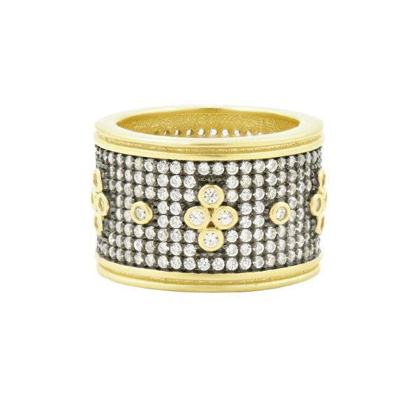 Closeup photo of Signature Pave Clover Wide Band Ring