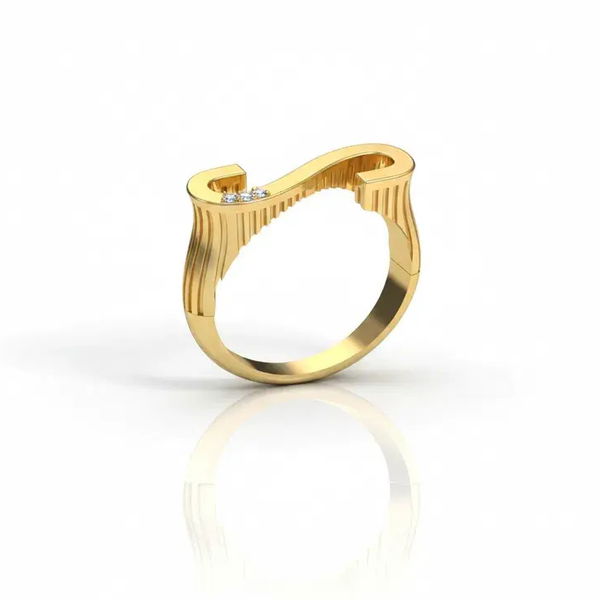 Closeup photo of S Letter ring in 14 Karat Yellow Gold