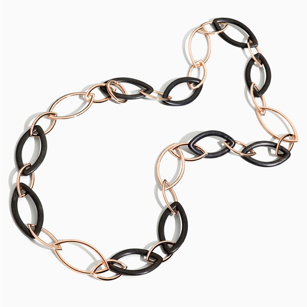 Closeup photo of Chain Rose Gold Ebony with Clasp