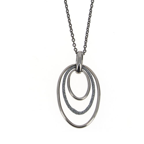 Closeup photo of Polvere Tri Hoop Pendant Short Necklace Ruthenium Dark Gray Polvere